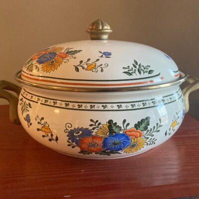 Vintage Floral Enamelware pot