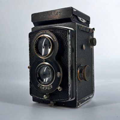 Standard Rolleiflex K2 Medium Formate TLR camera with Zeiss Jena Tessar 3.5 7.5