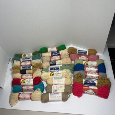 Mixed Lot Of 25 Varied Needlepoint Tapestry Virgin Wool Yarn 40 Yd Fast Color