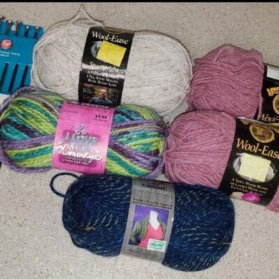 New Yarn Lot with knitting needle set