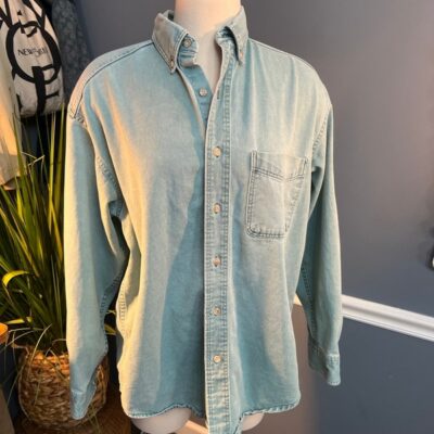 Vintage 90’s L.L.Bean Made in the USA teal button down shirt men’s size medium