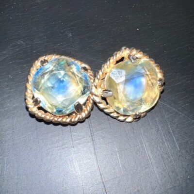 Gorgeous vintage Sarah Coventry earrings