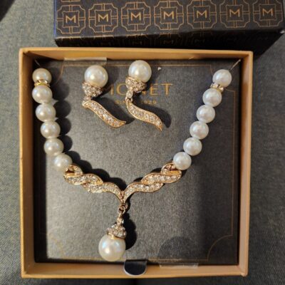 Monet gold tone pearl earrings necklace set