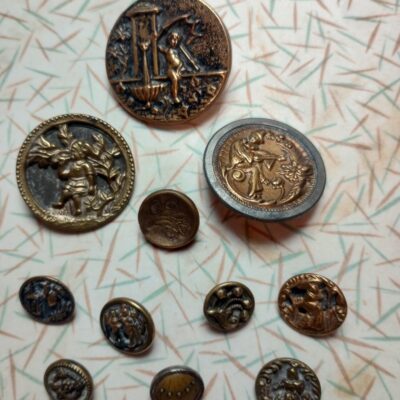 Antique picture buttons