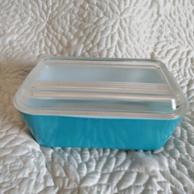 Vintage Pyrex Fridgies Glass Container Blue