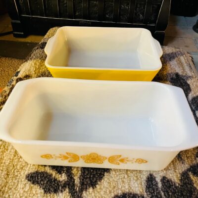 Vintage Pyrex Set