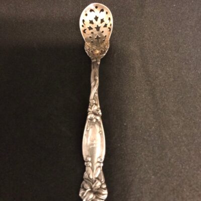 Vintage International 1903 Sterling Silver Frontenac Pattern Olive Spoon