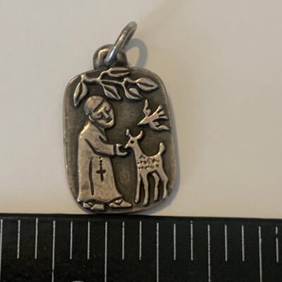 Rare James, Avery pendant