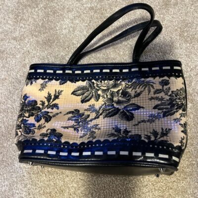 Vintage Isabella Fiore Hand Bag