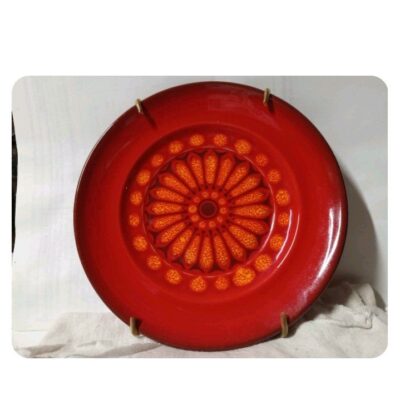 1960s mid-century metlox medallion red Poppy trail plate