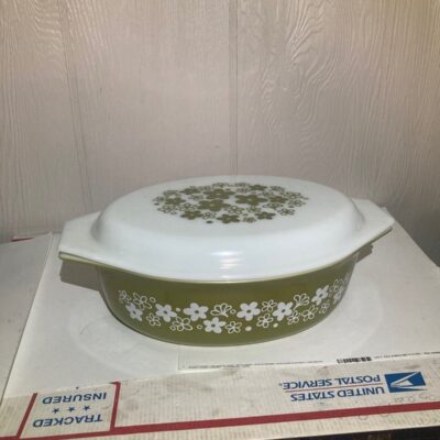 Pyrex vintage green blossom Vintage Pyrex 2.5 Qt. Casserole dish with matching w