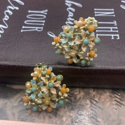 Rare Vintage 1940s Star Colorful Cyan Orange Floral Gold Tone Clip on Earrings