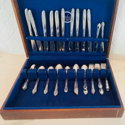 Nakens Tarnish Proof Assosrtment Silverware Set