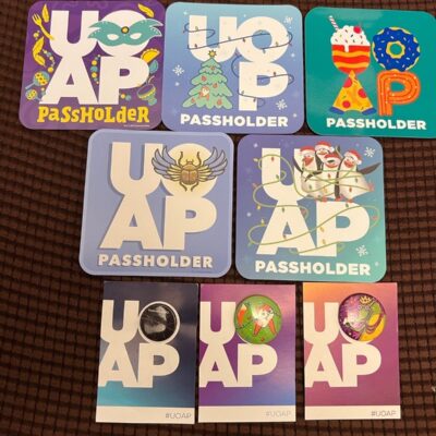 universal studios passholder magnet and buttons