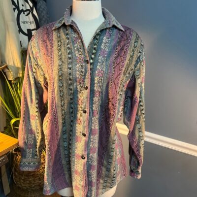 Vintage beaded Aztec Western print  button down shirt Women’s size medium