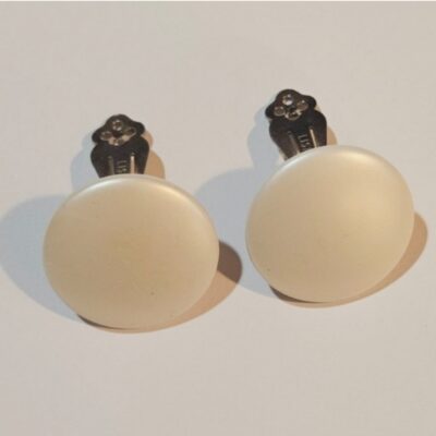 Vintage Lisner Round Ivory Earrings