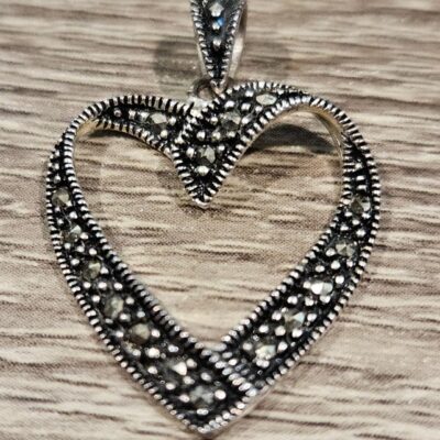 Sterling Silver Marcasite ribbon style heart pendant