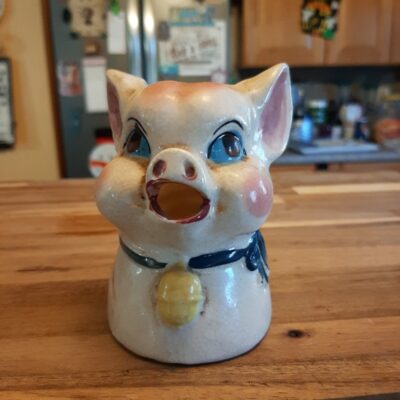 Vintage possible shawnee pig creamer 40’s no mark