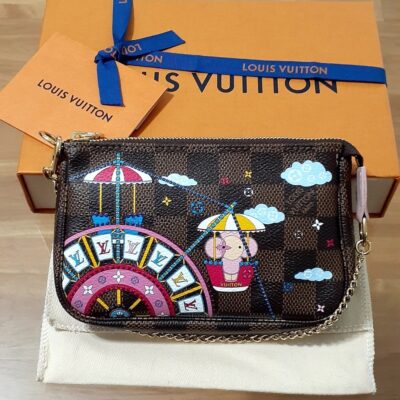 Louis Vuitton Mini Pochette