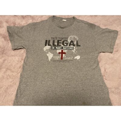 religion spirituality vintage graphic T shirt  Jesus God Church Bible cross