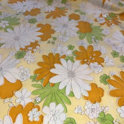 Vintage fabric Flower Power twin flat