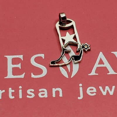 Retired Rare & IMPOSSIBLE  to find 14k James Avery star boot pendant