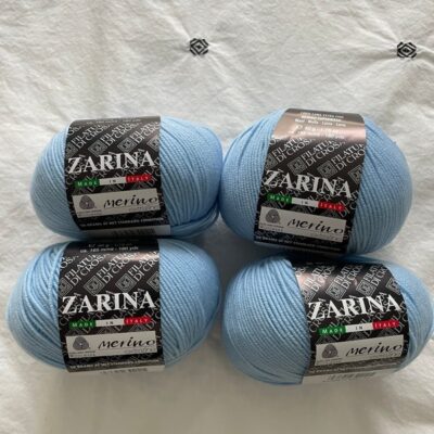 New Zarina light blue merino wool yarn 4 skeins