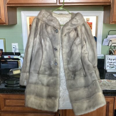 Blonde vintage mink coat by Kramer’s of New Haven 2 buttons missing