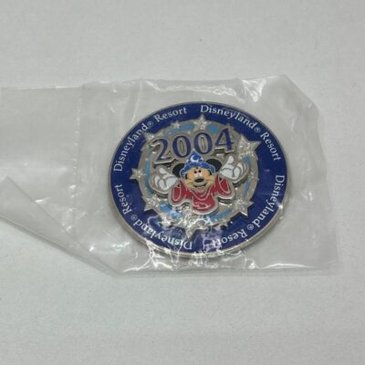 Disneyland Resort Magnet 2004 Spinner Sorcerer Mickey Fantasia Rare Enamel NEW