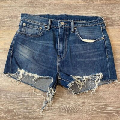 Levi Denim Short Size 32″