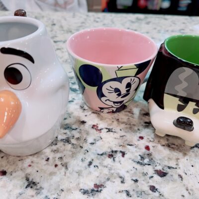 Disney limited edtion Mugs bundle/Minnie /Olaf/ Goofy