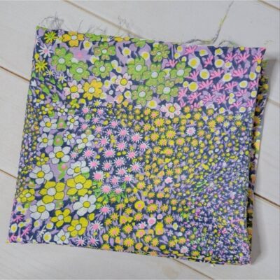 Vintage Flower Power Fabric – 41″ x 45″