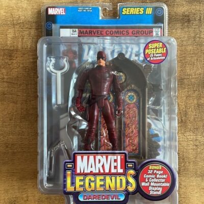 2002 Marvel Legends | Series 3 | Daredevil w/ Comic Book & Display Stand