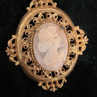 Vintage Cameo pendant