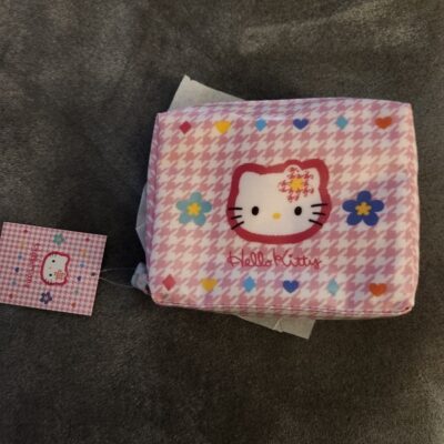 Hello Kitty Kaohana Collection Pouch