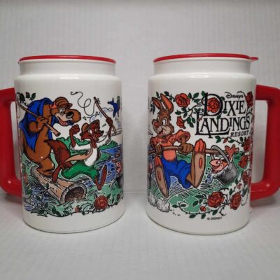 2 Vintage Walt Disney World Plastic Travel Mugs Dixie Landings Resort