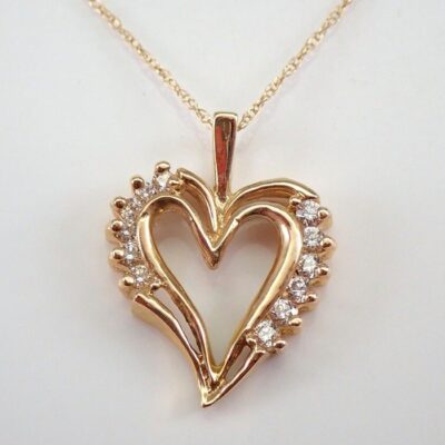 Estate 14K Yellow Gold Heart Pendant Necklace