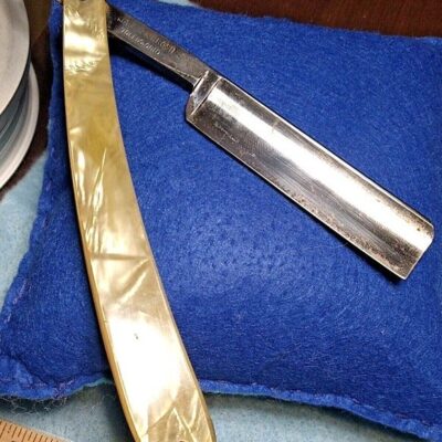 ANTIQUE MAHER & GROSH MASTERPIECE STRAIGHT RAZOR TOLEDO STEEL PEARLIZED HANDLE.