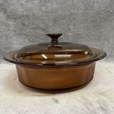 Vision Amber Corning 2.5 qt Covered Dish