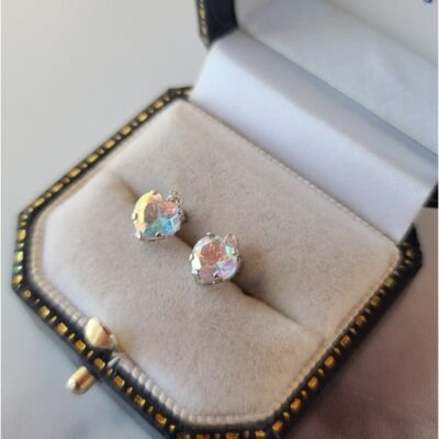 10K Gold Topaz CZ Heart Stud Earrings