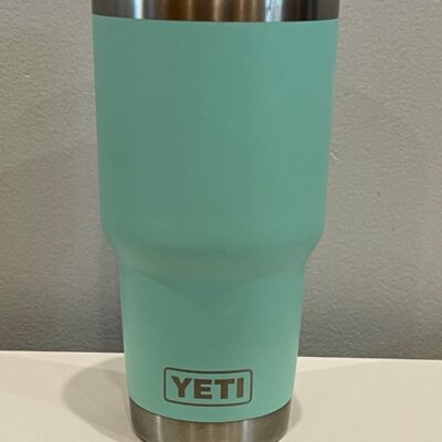 Yeti Seafoam 30 ounce Magslider Tumbler