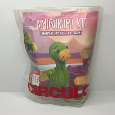 baby brontosaurus circulo amigurumi yarn kit