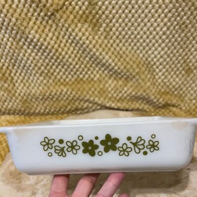 Vintage Pyrex square baking dish