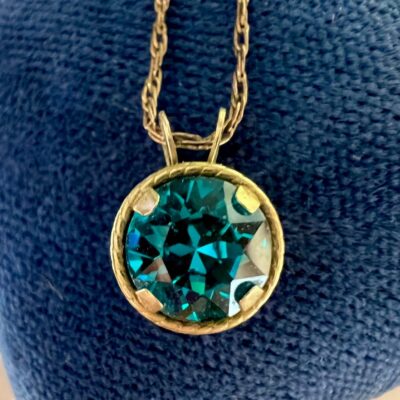 Vintage Solid 10k Gold Faceted Turquoise Colored Pendant With 20” Chain