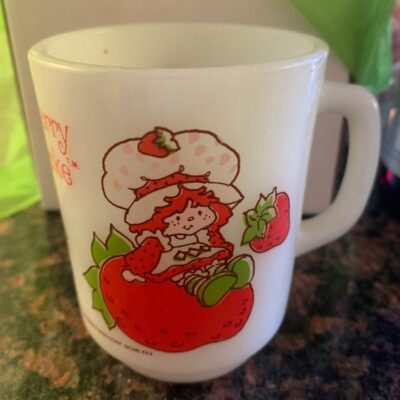 Vintage 1980s Strawberry Shortcake Anchor Hocking Fire King Glass Mug