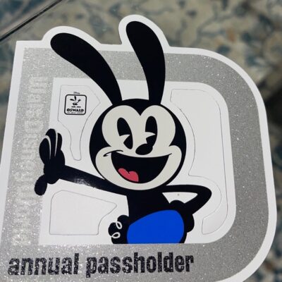 NEW Disney Oswald The Lucky Rabbit Annual Passholder Magnet