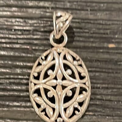 Vintage Bijou 925 sterling silver filigree oval charm (17mm)