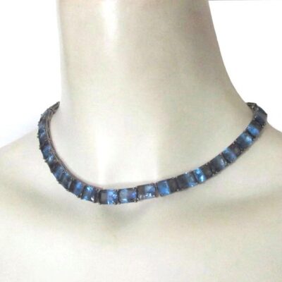 Vintage Monet Blue  faceted Glass Choker Link Necklace Silver Tone 16″ Signed